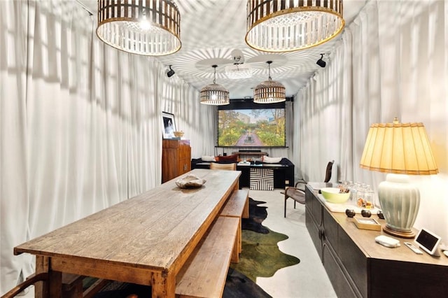 927 Dauphine St, New Orleans, LA 70116 - home office with concrete floors