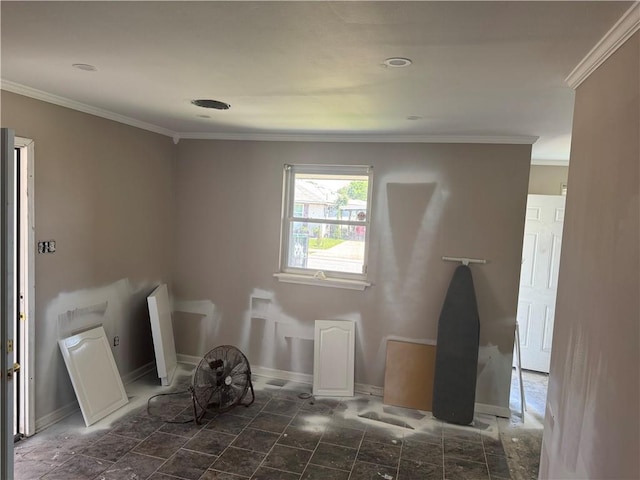 7916 Unity Dr, New Orleans, LA 70128 - unfurnished room featuring baseboards and ornamental molding