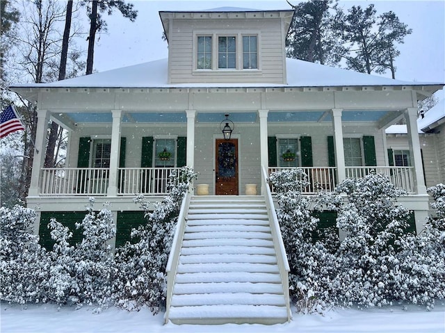 607 E 3rd Ave, Covington, LA 70433 - view of front of property featuring covered porch