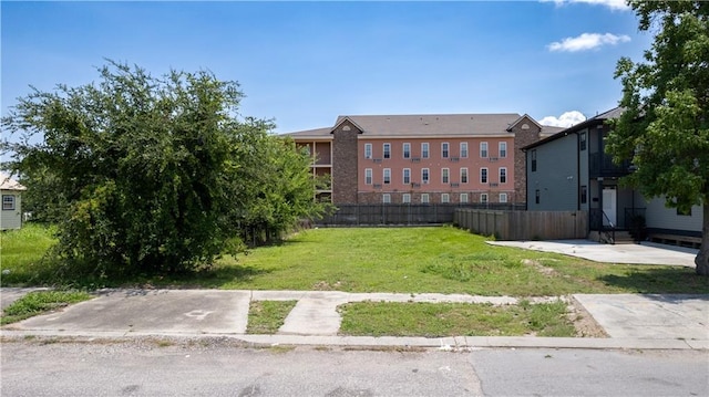 1427 Lamanche St, New Orleans, LA 70117