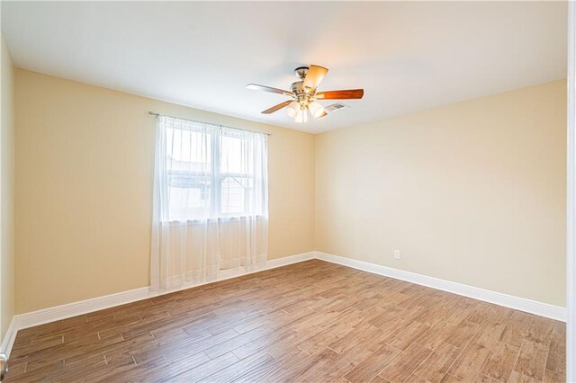 234 Murray Hill Dr, Destrehan, LA 70047 - empty room featuring light wood-type flooring, baseboards, and a ceiling fan