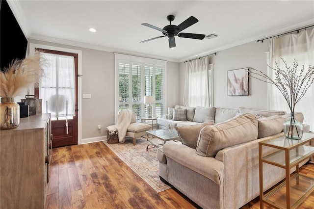 139 Abita Oaks Loop, Abita Springs, LA 70420 - living area featuring ornamental molding, a ceiling fan, baseboards, hardwood / wood-style floors, and recessed lighting