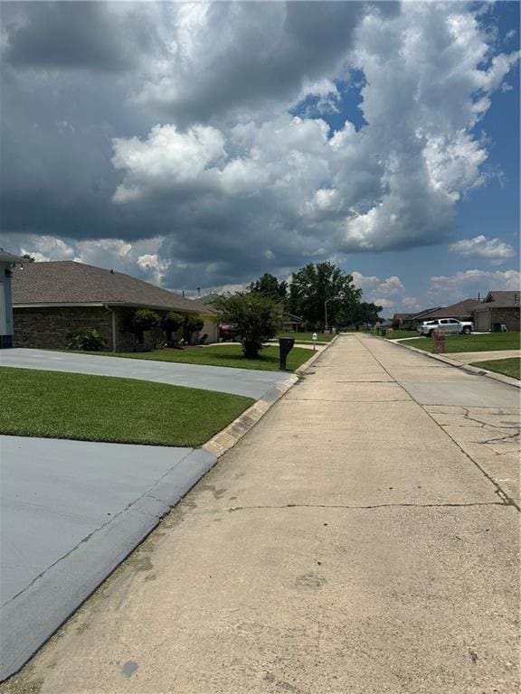 131 Belle Grove Dr, La Place, LA 70068 - view of concrete road