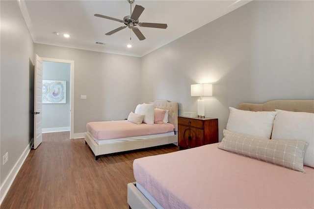 637 S Dupre St, New Orleans, LA 70119 - bedroom with baseboards, wood finished floors, recessed lighting, ornamental molding, and a ceiling fan