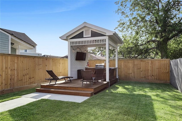 637 S Dupre St, New Orleans, LA 70119 - view of yard with a deck