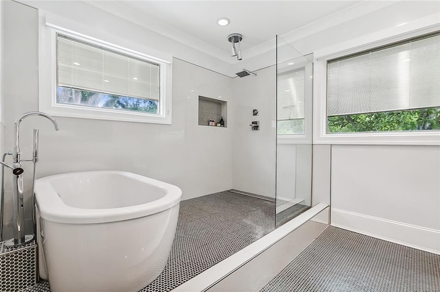 3 Fairview Ct, Metairie, LA 70005 - full bath featuring a freestanding bath and a walk in shower