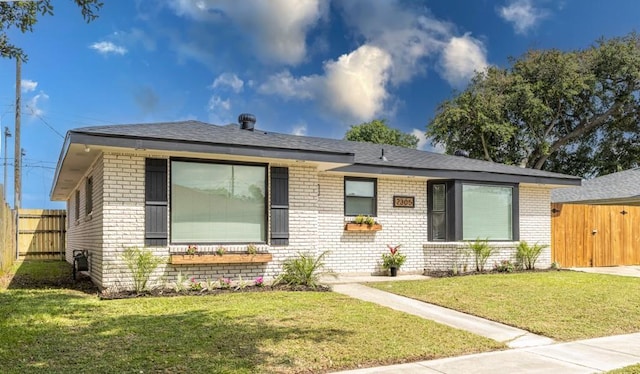 2305 Veronica Dr, Chalmette, LA 70043 - photo 2