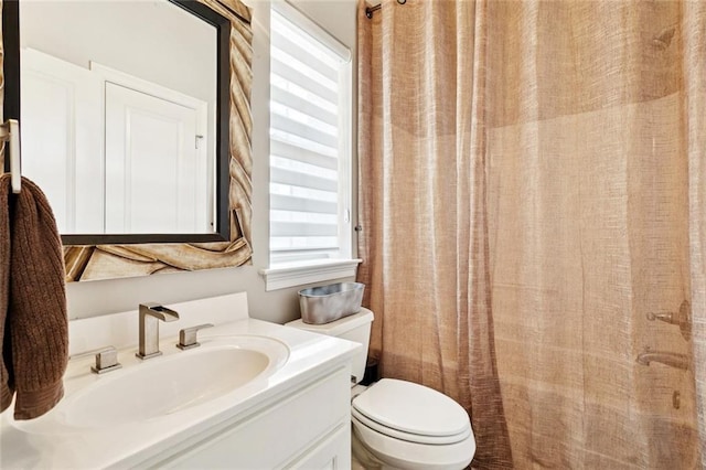 1037 Scarlet Oak Ln, Mandeville, LA 70448 - bathroom with toilet, vanity, and a shower with shower curtain
