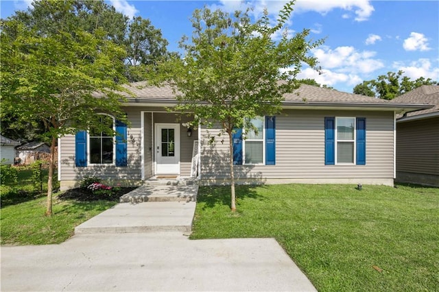 1951 Beth Dr, Slidell, LA 70458 - view of front of home with a front lawn