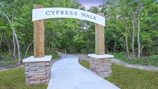 40262 Sedgwick Ln, Ponchatoula, LA 70454 - view of property's community featuring a view of trees