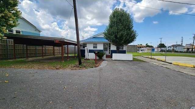 146 Elodie Ave, Harahan, LA 70123 - view of asphalt road