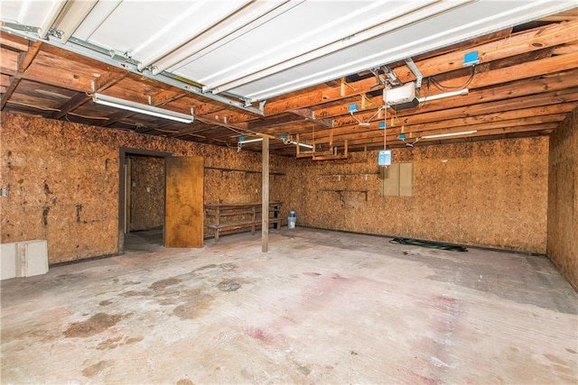 2904 Lloyds Ave, Chalmette, LA 70043 - garage featuring a garage door opener