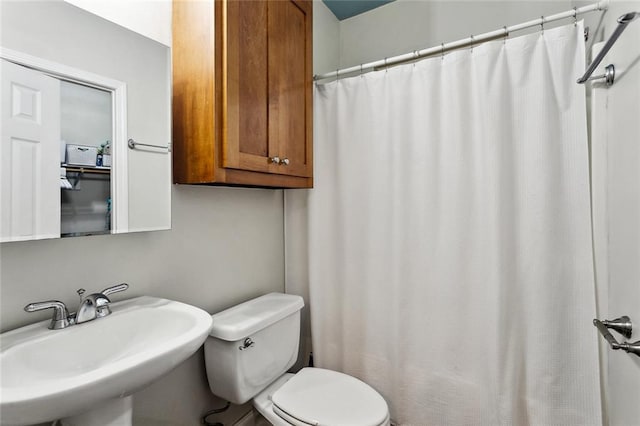 234 Blue Crane 1 Dr, Slidell, LA 70461 - full bathroom featuring a sink, toilet, and curtained shower