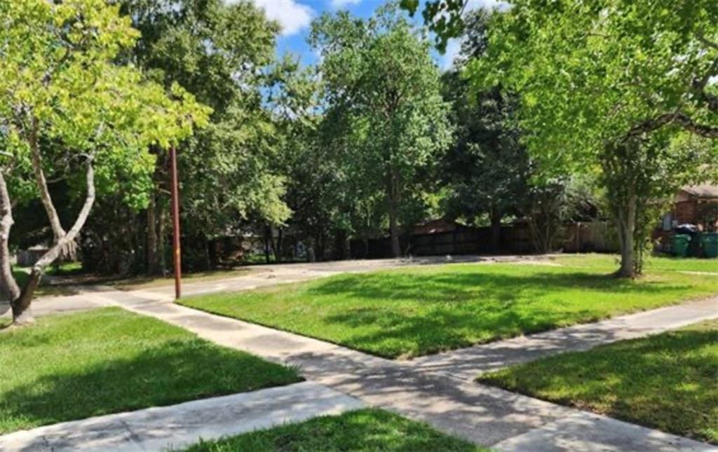206 Woodcrest Dr, Slidell, LA 70458