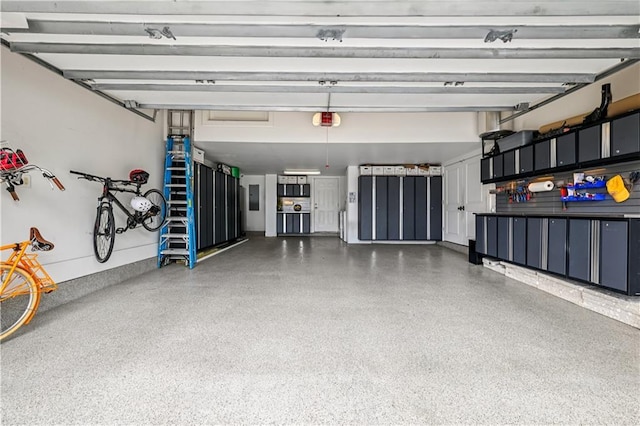 2538 N Rampart St, New Orleans, LA 70117 - garage with a garage door opener