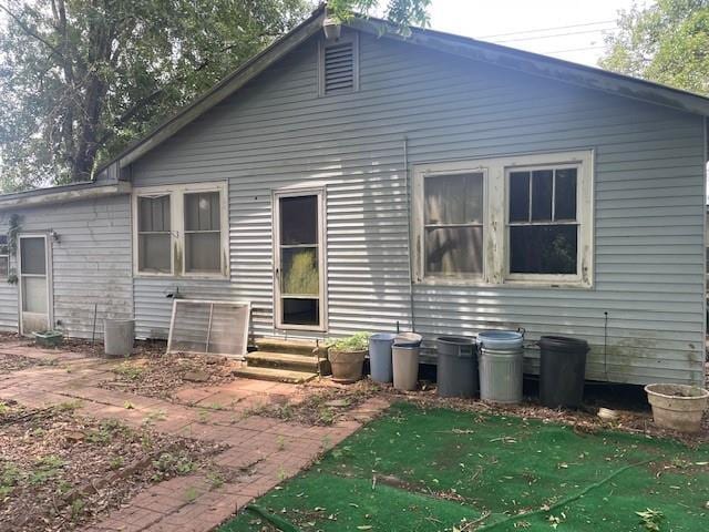 312 Central Ave, Reserve, LA 70084 - rear view of house with entry steps