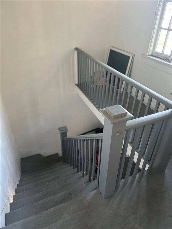 3526 Louisiana Ave Parkway, New Orleans, LA 70125 - view of staircase