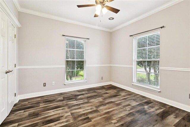 140 E Lakeview Dr, La Place, LA 70068 - kitchen with stainless steel appliances, crown molding, a ceiling fan, light countertops, and light marble finish floors