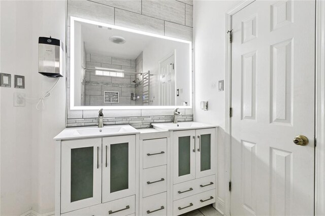 140 E Lakeview Dr, La Place, LA 70068 - unfurnished room featuring healthy amount of natural light, ceiling fan, wood finished floors, crown molding, and recessed lighting