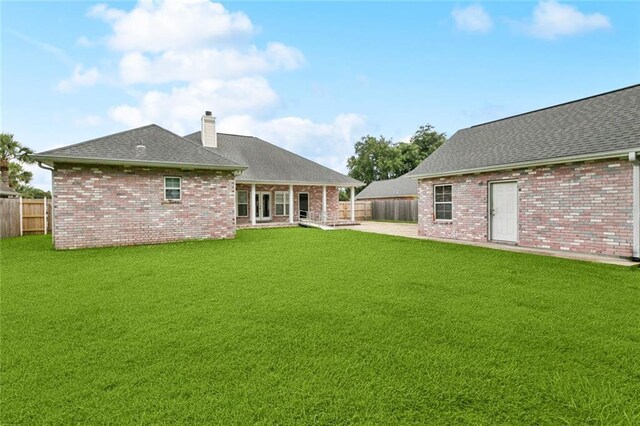 140 E Lakeview Dr, La Place, LA 70068 - empty room with ornamental molding, dark wood-type flooring, and a ceiling fan