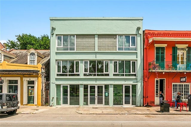 822 N Rampart St Unit 301, New Orleans, LA 70116 - back of property with stucco siding