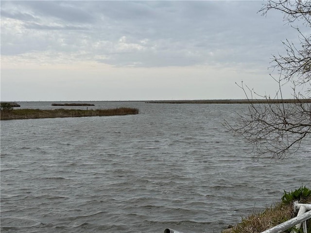 2861 Ridgeway Blvd, New Orleans, LA 70129 - water view