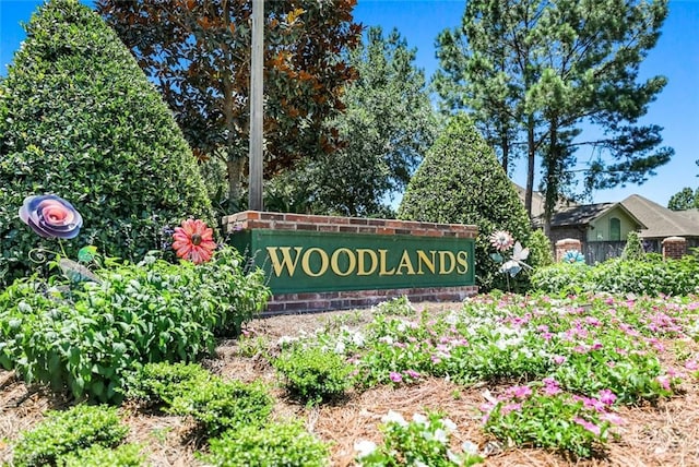1061 Tallow Tree Dr, Mandeville, LA 70448 - view of community / neighborhood sign