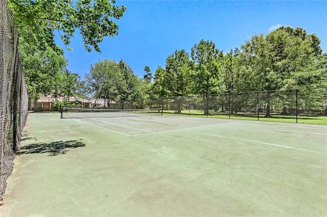 1061 Tallow Tree Dr, Mandeville, LA 70448 - view of tennis court