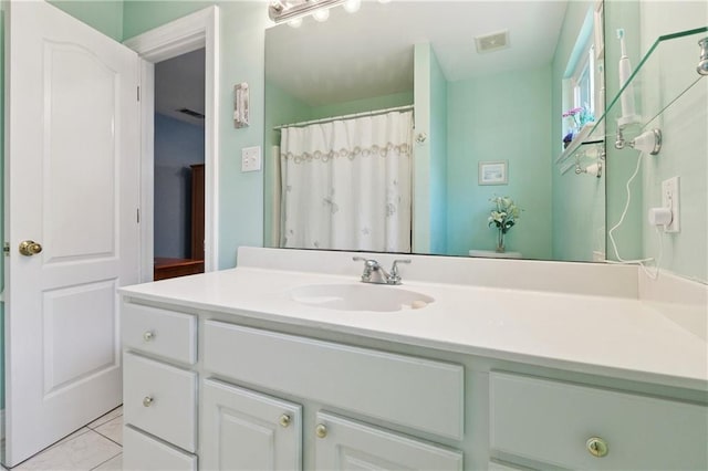 6661 Colbert St, New Orleans, LA 70124 - full bath featuring vanity