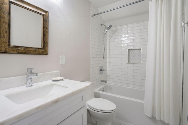 1012 W 11th Ave, Covington, LA 70433 - bathroom with vanity, shower / tub combo with curtain, and toilet