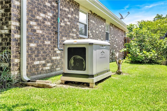 3140 Arbutus Ln, Marrero, LA 70072 - exterior view of brick siding