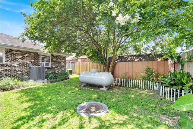 3140 Arbutus Ln, Marrero, LA 70072 - view of yard featuring central air condition unit