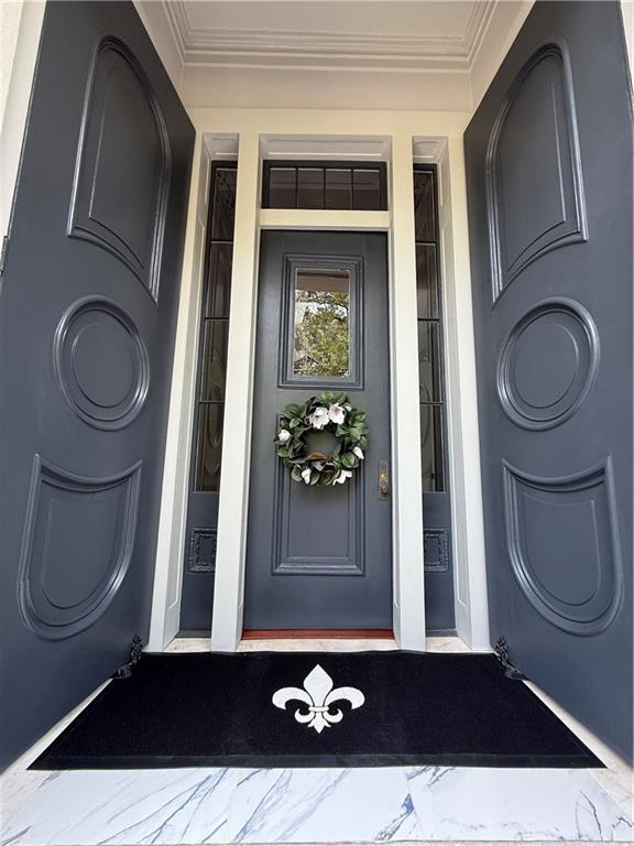 1456 Camp St, New Orleans, LA 70130 - property entrance with covered porch
