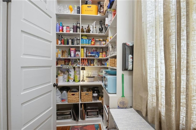 155 Alix St, New Orleans, LA 70114 - view of pantry