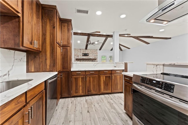 1037 Saint Joseph St, Slidell, LA 70460 - kitchen featuring stainless steel appliances, extractor fan, light wood-style flooring, recessed lighting, and a ceiling fan