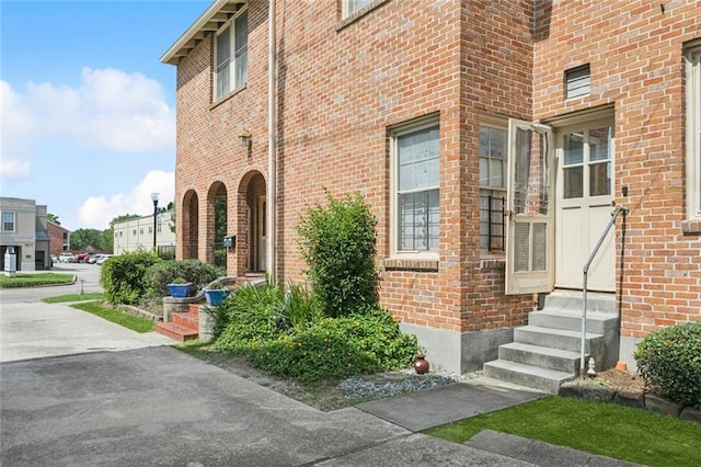 1706 Metairie Rd, Metairie, LA 70005 - property entrance with brick siding
