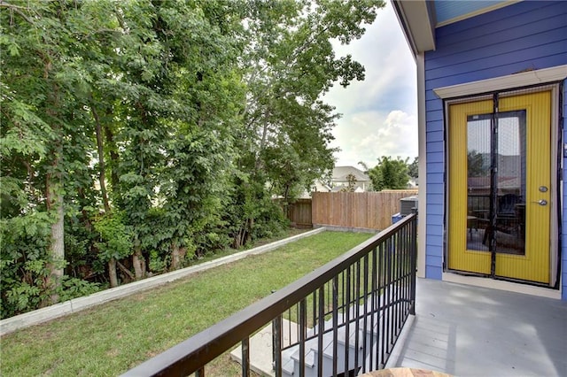 1913 Mehle Ave, Arabi, LA 70032 - view of balcony