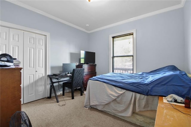 2634 Privateer Blvd, Barataria, LA 70036 - bedroom featuring ornamental molding, carpet floors, a closet, and an office area