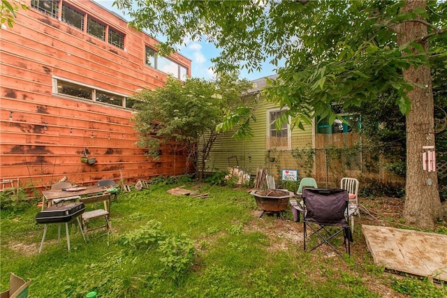 262830 N Rampart St, New Orleans, LA 70117 - view of yard featuring a fire pit