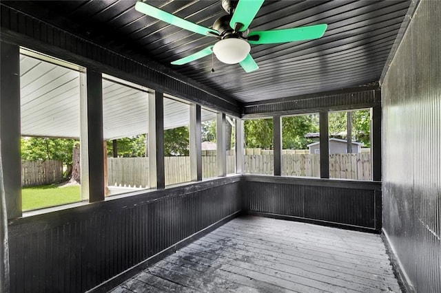 1928 Barbara Dr, Slidell, LA 70458 - unfurnished sunroom featuring ceiling fan