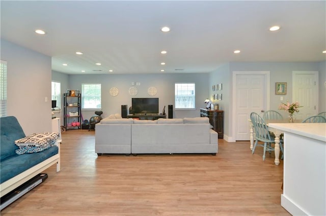141 Audubon Dr, Mandeville, LA 70471 - living room featuring recessed lighting, light wood-style floors, and baseboards