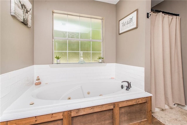 47380 Cardinal Dr, Franklinton, LA 70438 - bathroom featuring a whirlpool tub