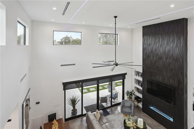 1900 Giuffrias Ave, Metairie, LA 70001 - living room with a towering ceiling and recessed lighting