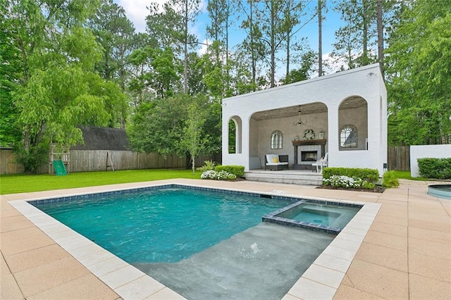 4 N Azalea Dr, Covington, LA 70433 - view of swimming pool featuring a patio area, a fenced backyard, and a pool with connected hot tub