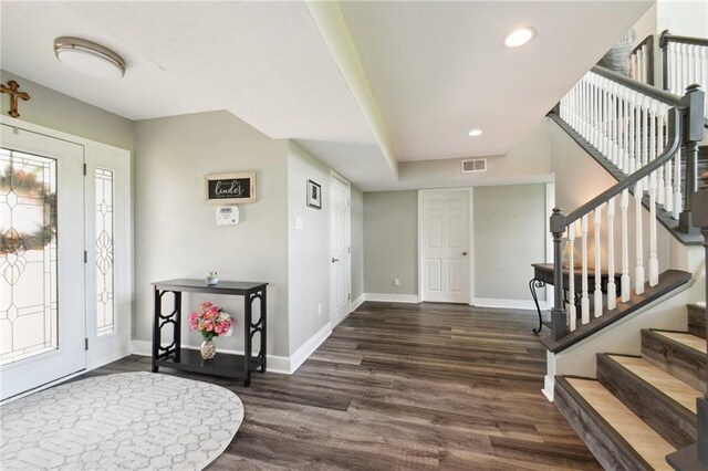 91 Rosedown Dr, Destrehan, LA 70047 - foyer entrance featuring wood finished floors, baseboards, stairs, and recessed lighting
