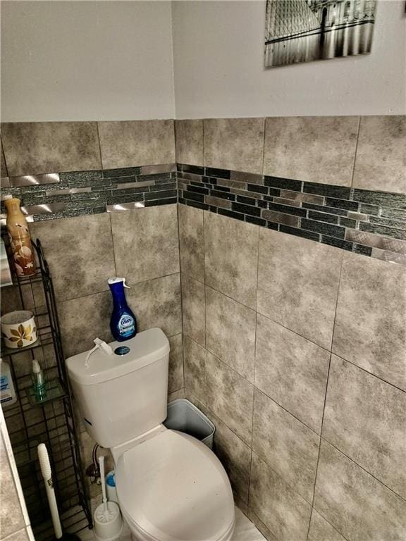 120 Whisperwood Blvd, Slidell, LA 70458 - bathroom with toilet