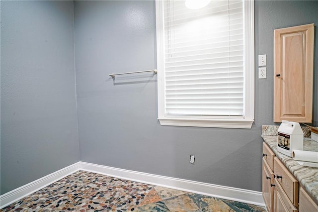 115 Devereux Dr, Slidell, LA 70461 - washroom featuring baseboards