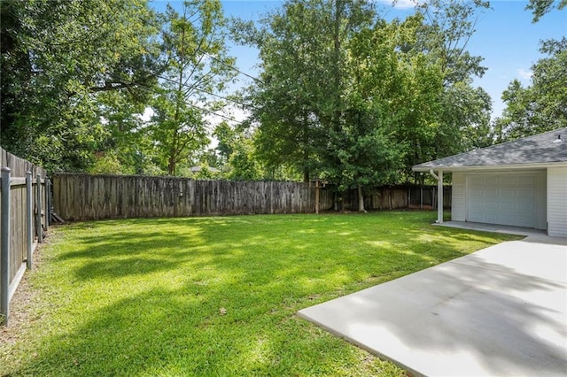9509 Robin Ln, River Ridge, LA 70123 - view of yard with a patio