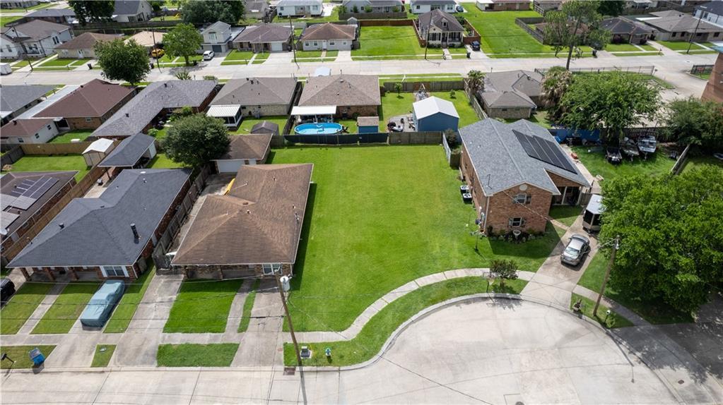 3301 Charles Ct, Chalmette, LA 70043