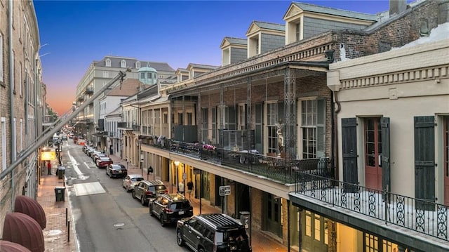 515 Saint Louis St Unit 6, New Orleans, LA 70130 - view of road with sidewalks and street lights